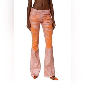 Diesel Bootcut And Flare Jeans 1969 D-Ebbey 068kt